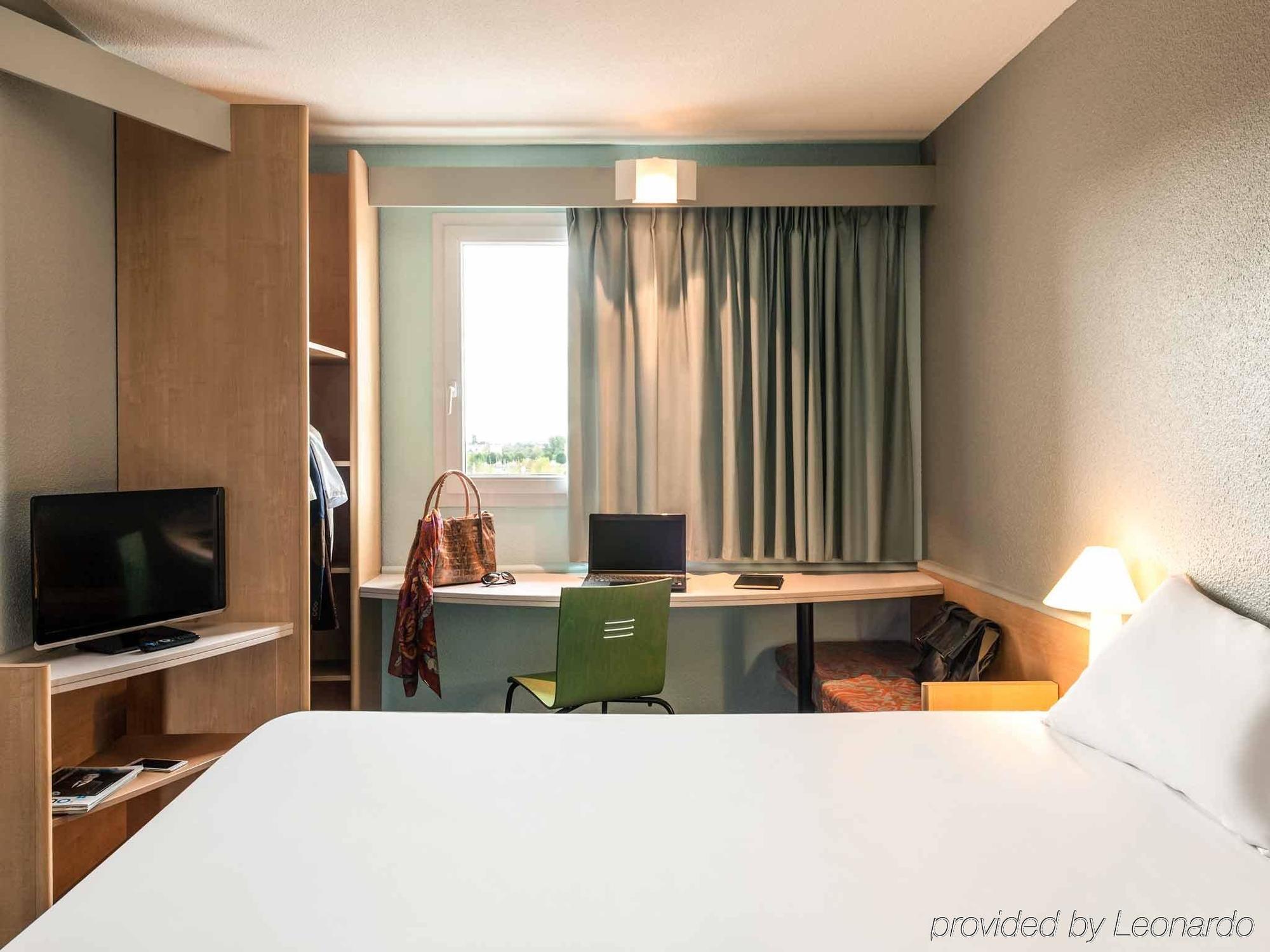 Ibis Auch Hotel Eksteriør billede